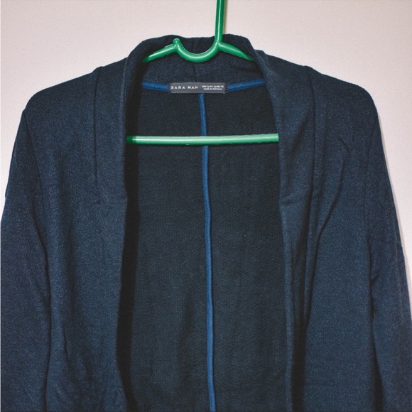 🤝 Zara Buttonless Cardigan - Dark Blue - Like New 🤝 - Picture 1 of 3